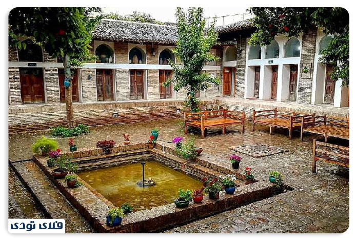 جاهای دیدنی گلستان سرای باقریها گلستان