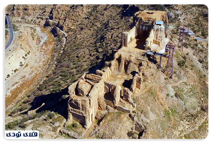 سفر به کرمان آتشکده آناهیتا