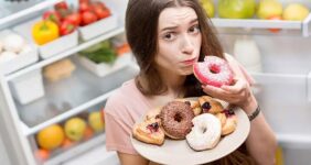 روشی برای کم‌اثر کردن قند شیرینی‌جات