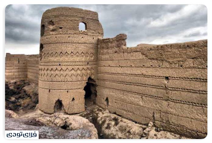 کویر مرنجاب سفر به کویر مرنجاب | کویرنوردی زیر آسمان پرستاره