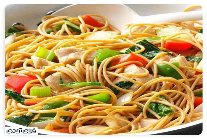 سفر به ژاپن نودل از غذاهای معروف ژاپن