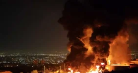 آتش، دود و خسارت در مرکز صنایع نظامی رافائل در پی حملات گسترده ایران
