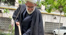 رئیس دیوان عالی یک اصله نهال مثمر در دادگستری کاشت