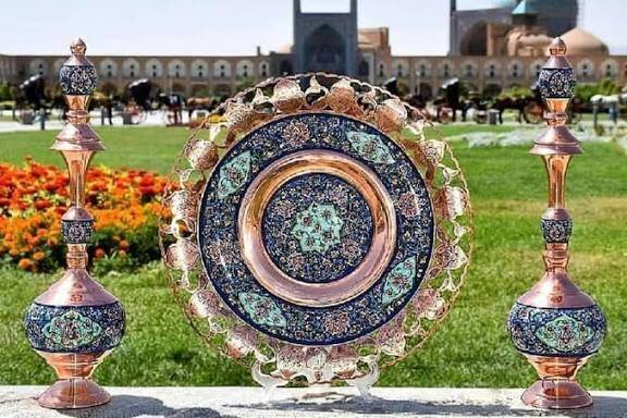 شهرجهانی صنایعدستی زیر سایه جنگ؛ نفس هنر اصفهان به شماره افتاد شهرجهانی صنایعدستی زیر سایه جنگ؛ نفس هنر اصفهان به شماره افتاد