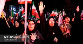 واکنش مردم قم به تمجید صدراعظم آلمان از ایران