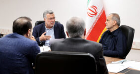 برگزاری جلسه بررسی برنامه‌های تأمین دارو و تجهیزات پزشکی در سال 1405