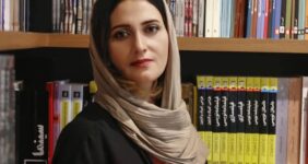 تارا برزی «باران نمنم خواهد بارید» را روی صحنه میبرد تارا برزی «باران نمنم خواهد بارید» را روی صحنه میبرد