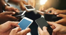 شما نظر بدهید / آیا استیضاح وزیر ارتباطات به دلیل بازگشایی اینترنت منطقی است؟