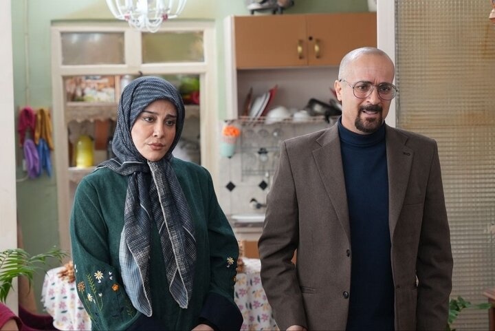 هر شب یک سریال طنز از هر سه شبکه اصلی پخش می‌شود