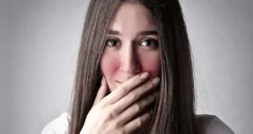 چرا وقتی خجالت می‌کشیم صورتمان سرخ می‌شود؟
