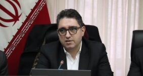 اختلاف نرخ دلار، تجارت را قفل کرده است | دلار ۱۳۰ هزار تومانی را نمی‌شود با نرخ ۸۰ هزار تومان فروخت