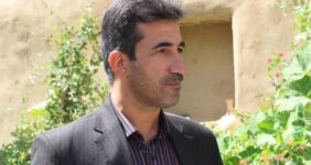 دعوت از هنرمندان لرستانی برای حضور در بازار دائمی صنایعدستی بومی دعوت از هنرمندان لرستانی برای حضور در بازار دائمی صنایعدستی بومی