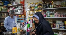 سوپرمارکت‌های مسیر تشییع ۲۴ ساعته شدند
