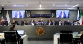 مدنی‌زاده: روش فعلی قیمت‌گذاری دارو پاسخگو نیست | همتی: محدودیت بانکی صادرکنندگان عراق رفع می‌شود
