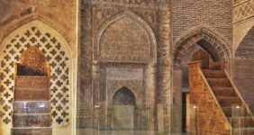 نجوای چوب در اصفهان؛ وقتی هنردست بر «منبر» می‌نشیند
