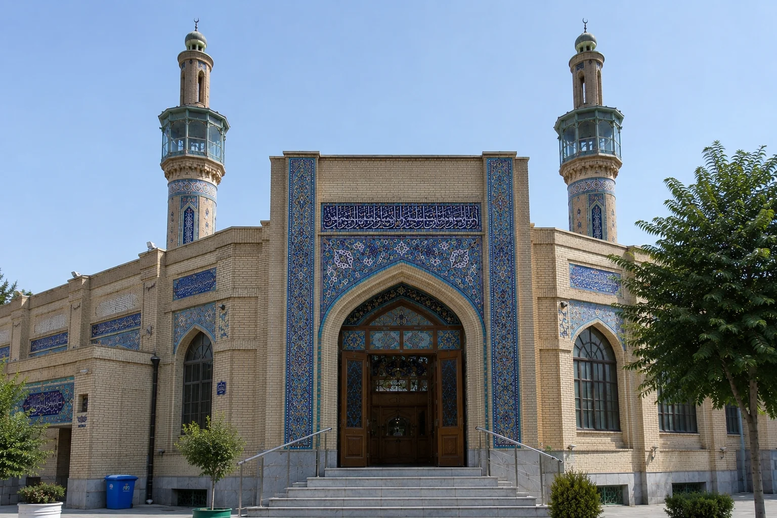 نمای بیرونی مسجد توفیق مشهد
