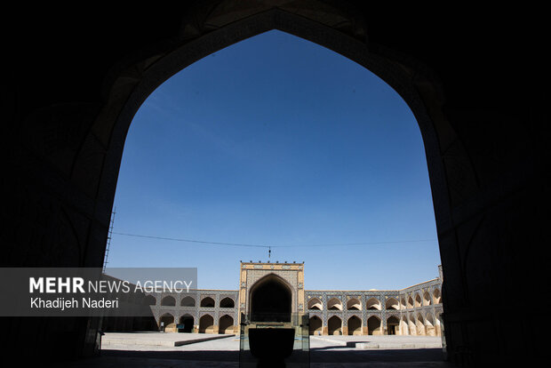 راستیآزمایی ادعای آسیب۴۰بنای تاریخی،مبنای تصمیم درباره خط۲مترو اصفهان راستیآزمایی ادعای آسیب۴۰بنای تاریخی،مبنای تصمیم درباره خط۲مترو اصفهان