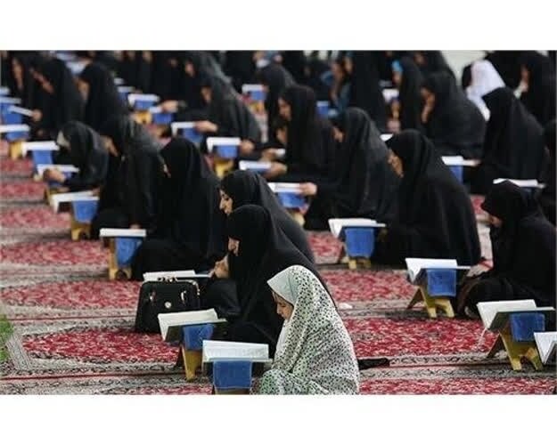 رحلسازی میان اصالت و فراموشی؛ رحل اصفهان در مساجد و خانه های گرجستان رحلسازی میان اصالت و فراموشی؛ رحل اصفهان در مساجد و خانه های گرجستان