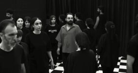 سوران احمدی با نمایش «بی/نا بینا» در عمارت هما روی صحنه می‌رود
